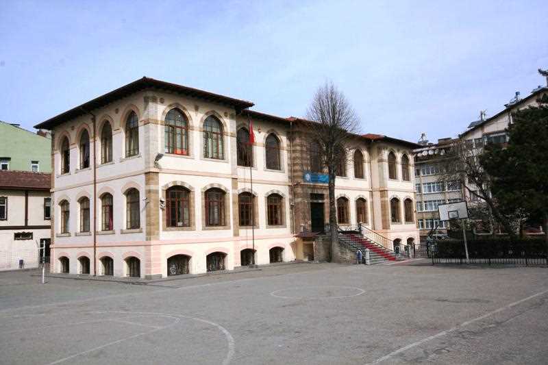 Gazi Paşa İlköğretim okulu