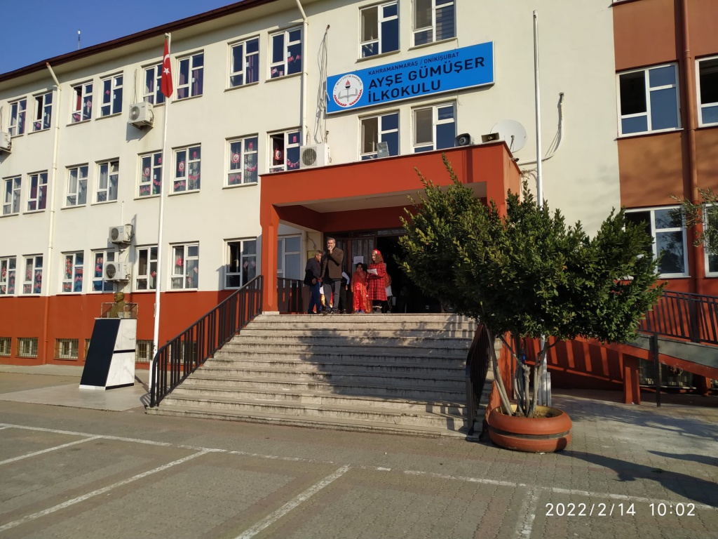 AYŞE GÜMÜŞER İLKOKULU