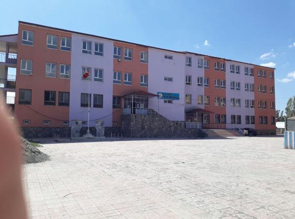 MERKEZ 100.YIL ORTAOKULU