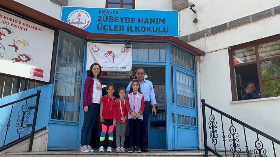 ZÜBEYDE HANIM ÜÇLER İLKOKULU