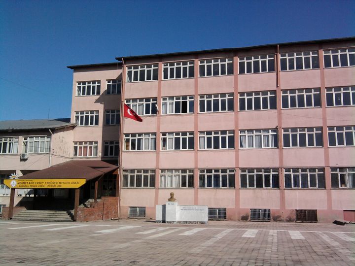 MEHMET AKİF ERSOY MESLEKİ VE TEKNİK ANADOLU LİSESİ