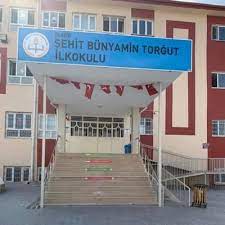ŞEHİT BÜNYAMİN TORĞUT İLKOKULU