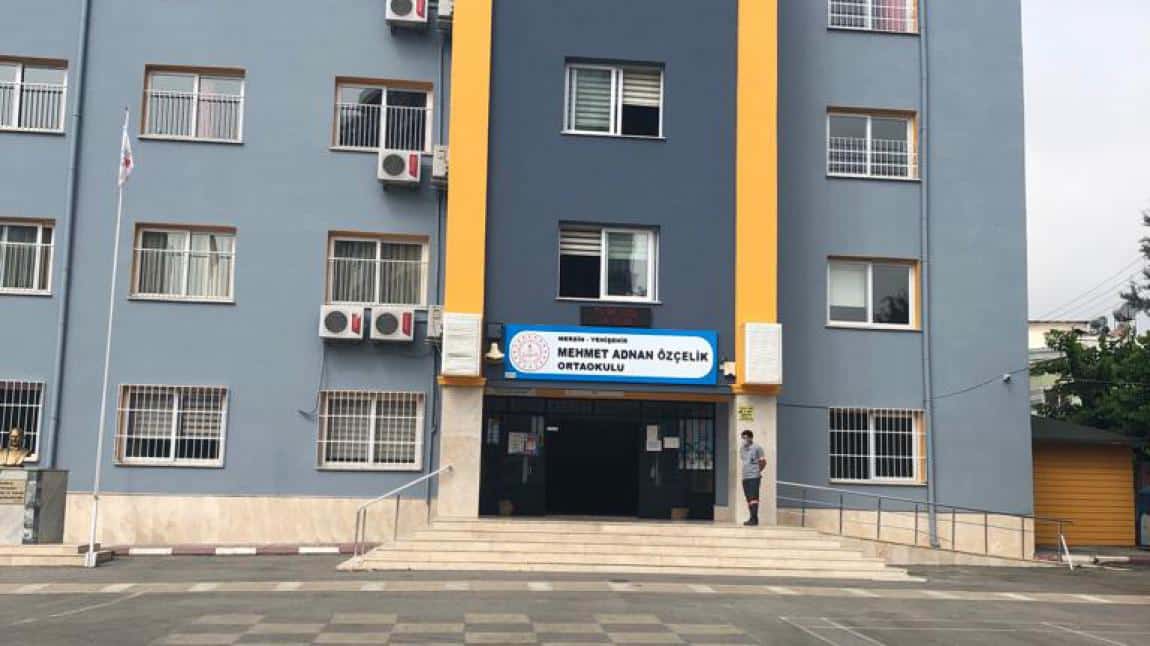 MEHMET ADNAN ÖZÇELİK ORTAOKULU