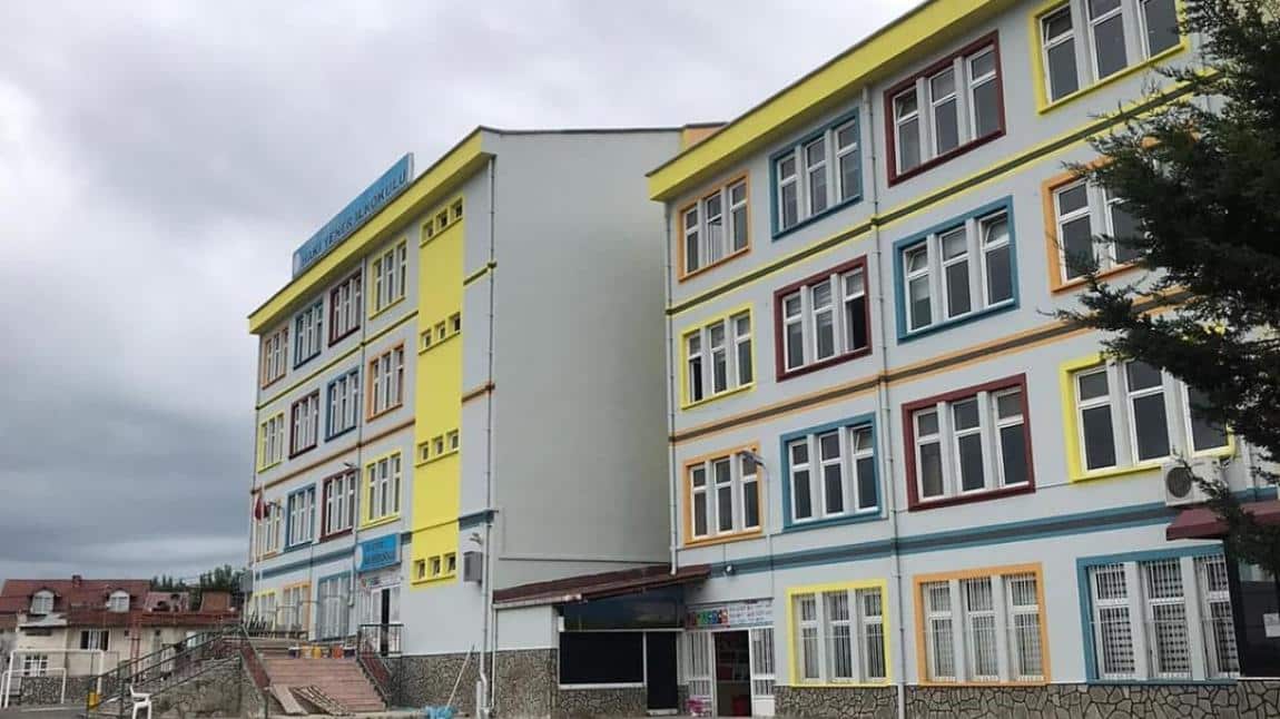 HAKİ YENER İLKOKULU