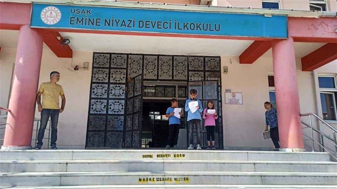 EMİNE NİYAZİ DEVECİ İLKOKULU