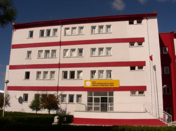 ŞEHİT ABDULKADİR KILAVUZ ANADOLU LİSESİ