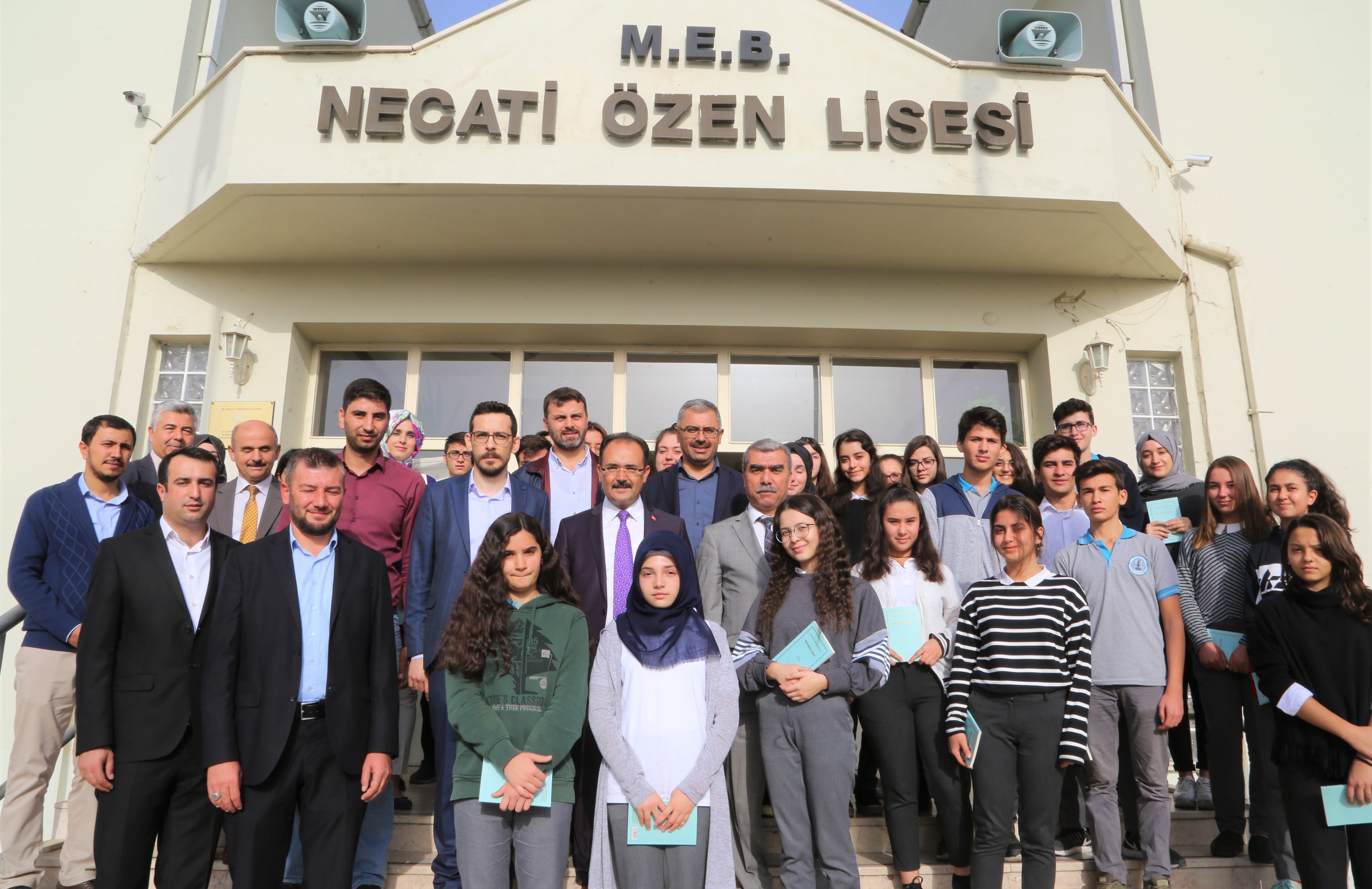 NECATİ ÖZEN ANADOLU LİSESİ