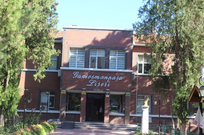 GAZİ OSMAN PAŞA LİSESİ