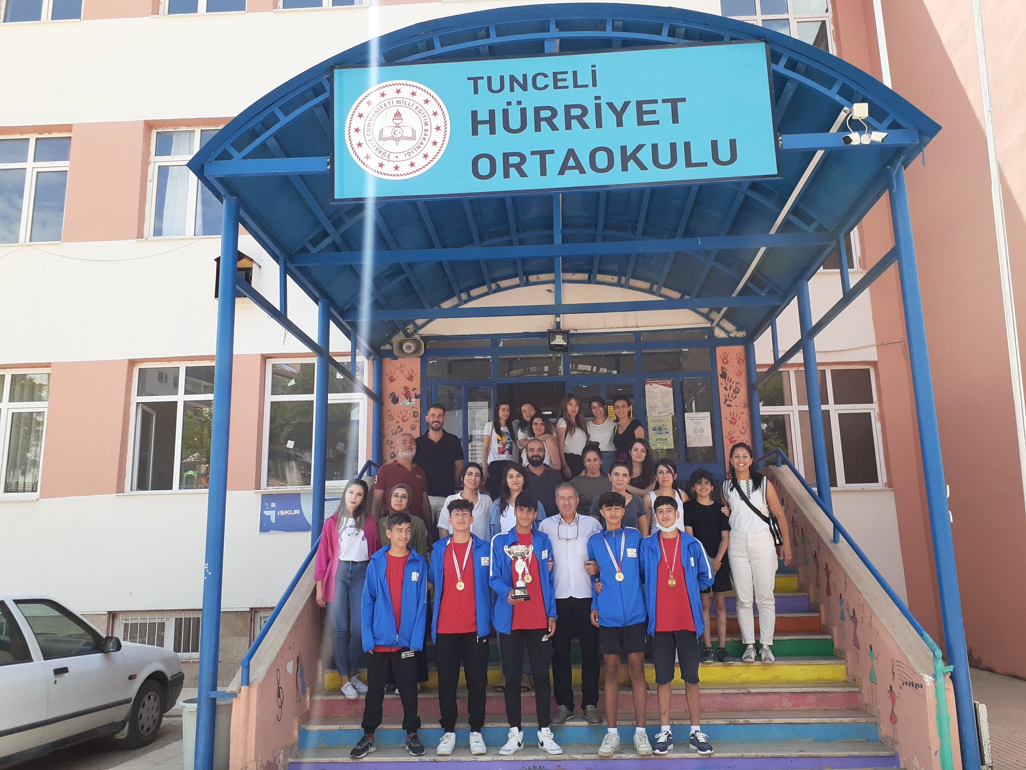 HÜRRİYET ORTAOKULU